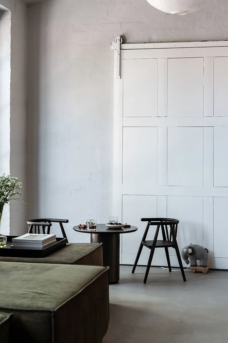 Storm Børnestol, sortlakeret eg fra Oaklings