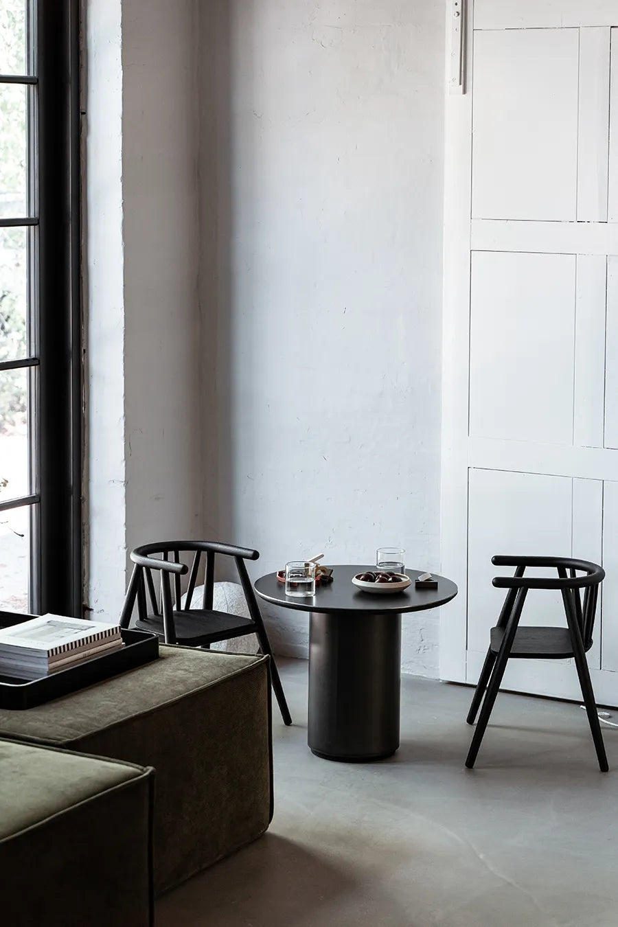 Storm Børnestol, sortlakeret eg fra Oaklings