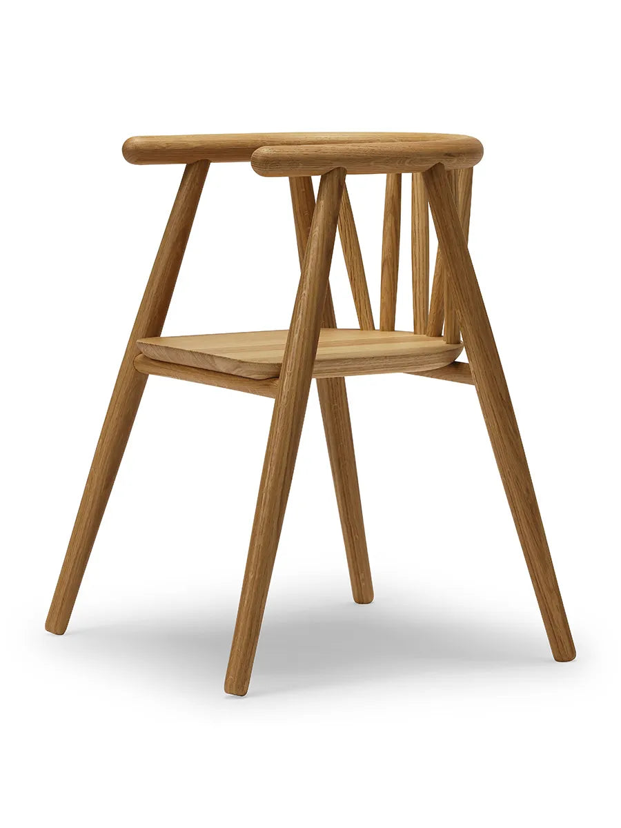 Storm Børnestol, eg fra Oaklings