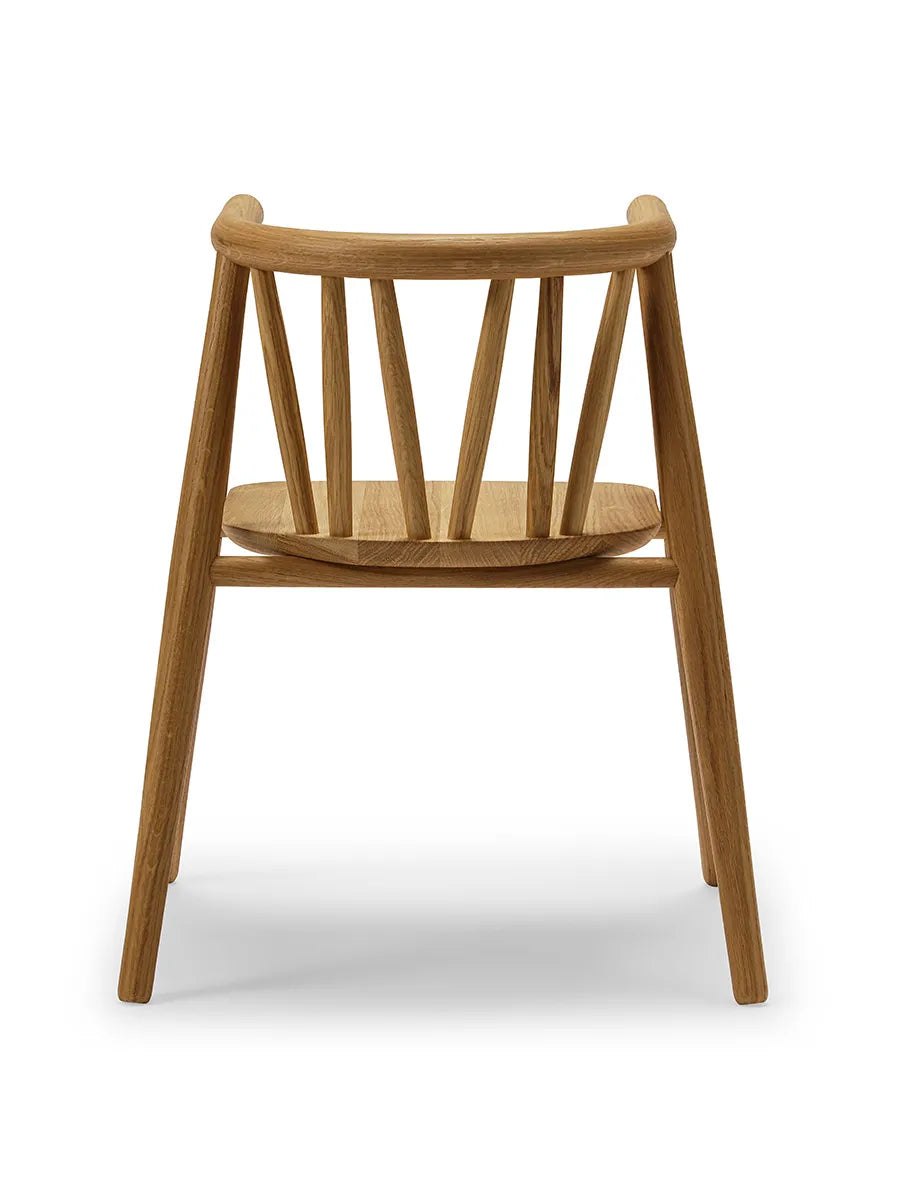 Storm Børnestol, eg fra Oaklings