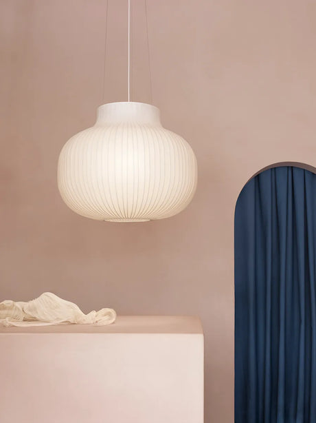 Strand pendel, lukket fra Muuto - Ø45 cm - Jacobsen Plus