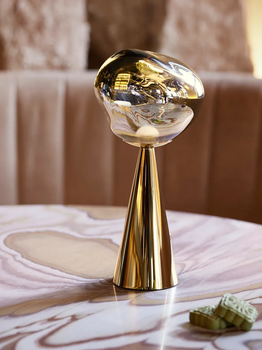 Melt Portable Bordlampe, gold fra Tom Dixon