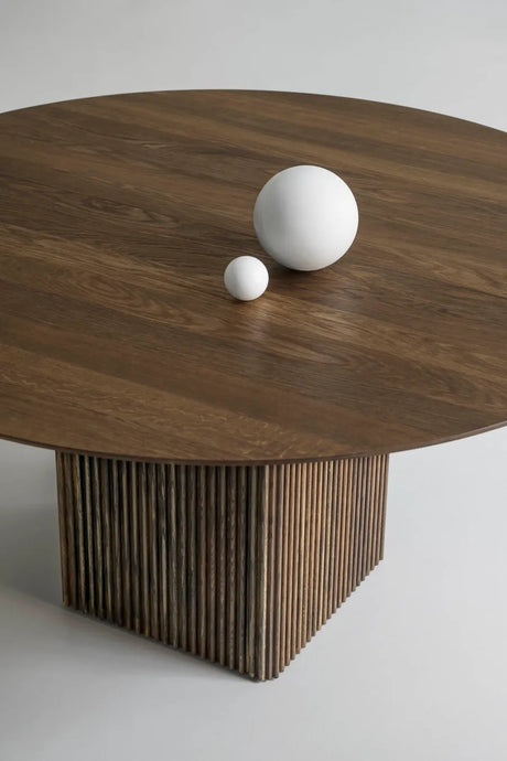 Ten Table Round fra DK3 - Ø120 cm / Vild eg - Jacobsen Plus