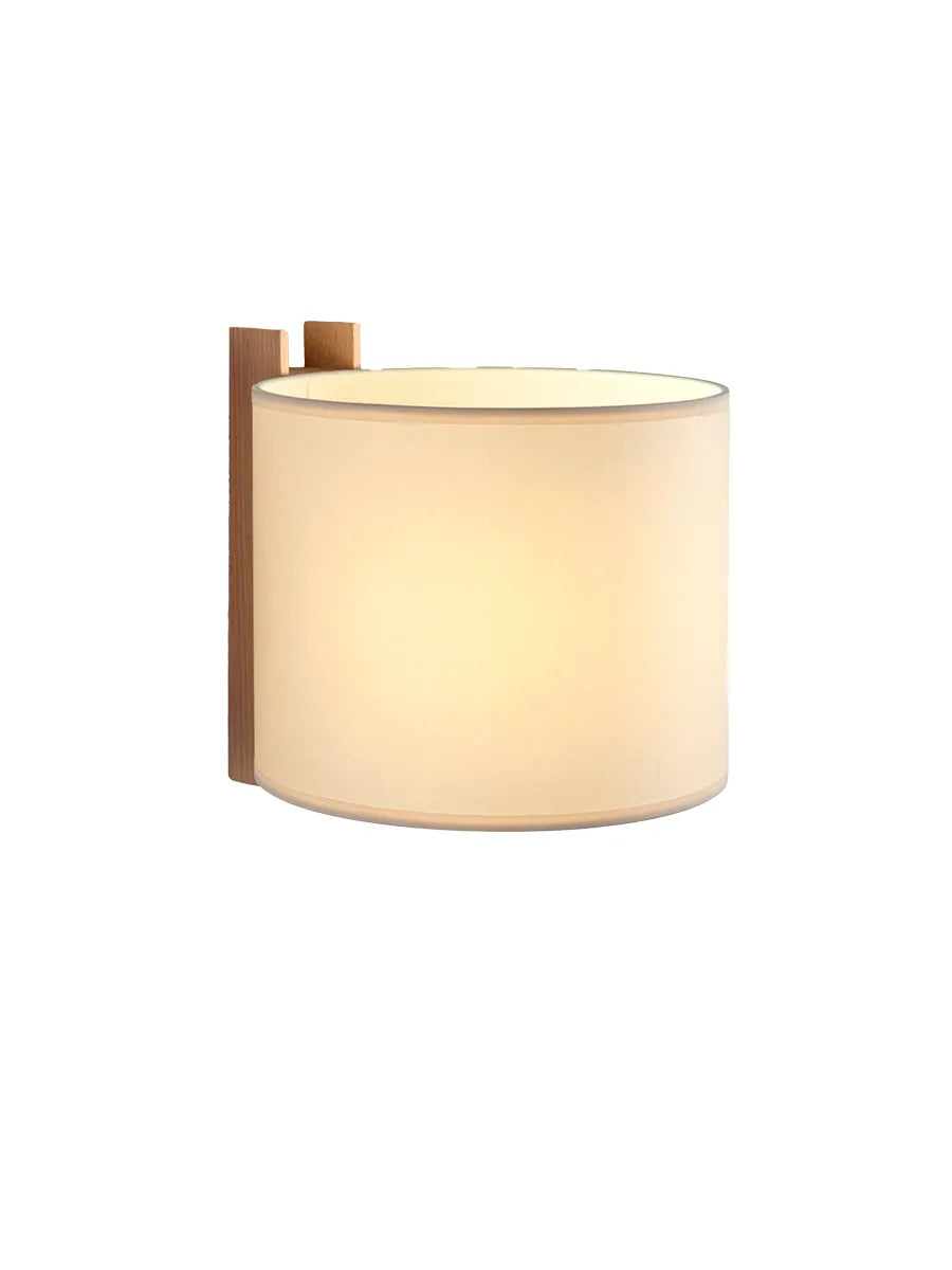 TMM Corto Væglampe, bøg fra Santa and Cole - Beige lampeskærm u-stik - Jacobsen Plus