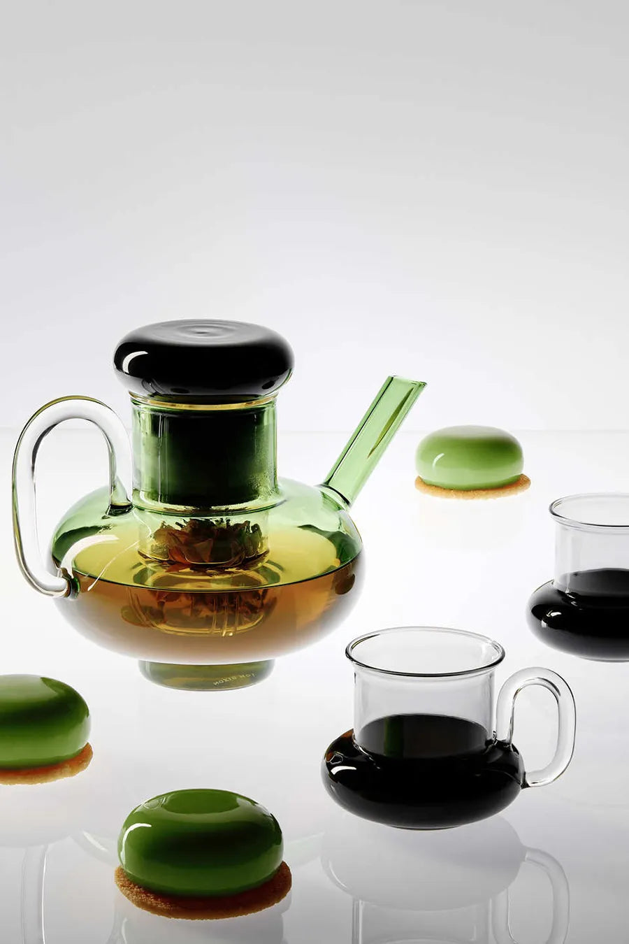 Bump Tea Cups Black fra Tom Dixon