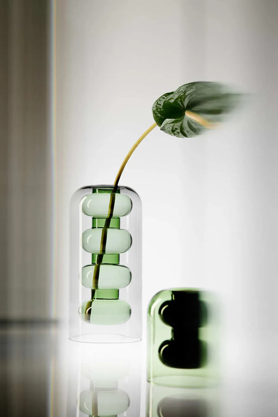 Bump Vase Short Black fra Tom Dixon