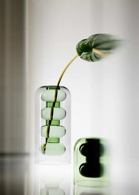 Bump Vase Tall Green fra Tom Dixon - 2 - Jacobsen Plus