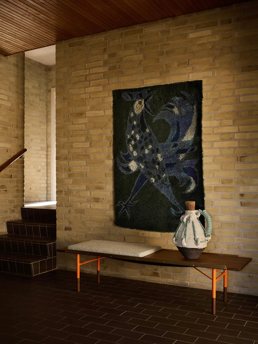 Bordbænk, sort stel af Finn Juhl