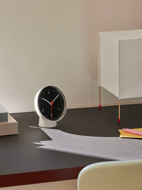 Table Clock fra Hay - Black - Jacobsen Plus