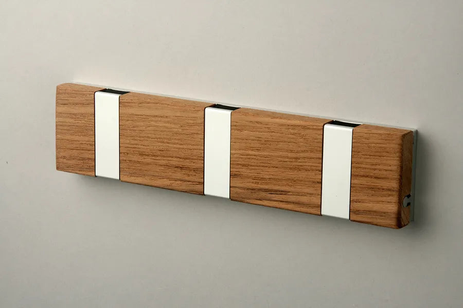 KNAX Lite 3 fra LoCa - Teak / Ubehandlet - grå knager - Jacobsen Plus