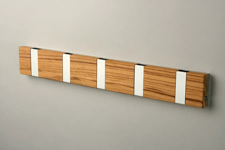 KNAX Lite 5 fra LoCa - Teak / Ubehandlet - grå knager - Jacobsen Plus