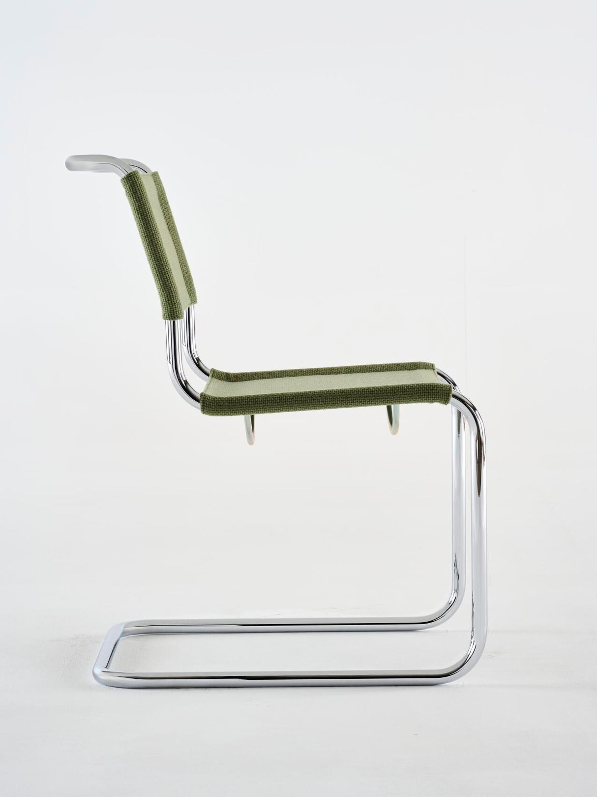 S 33 V cantilever chair fra Thonet - 8 - Jacobsen Plus