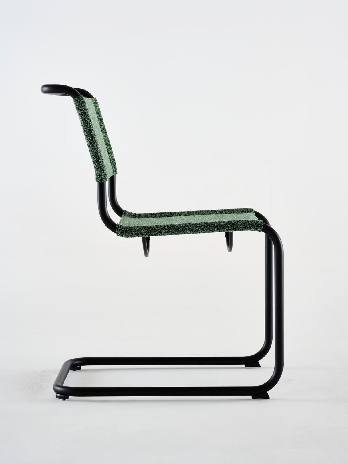 S 33 V cantilever chair fra Thonet - 20 - Jacobsen Plus