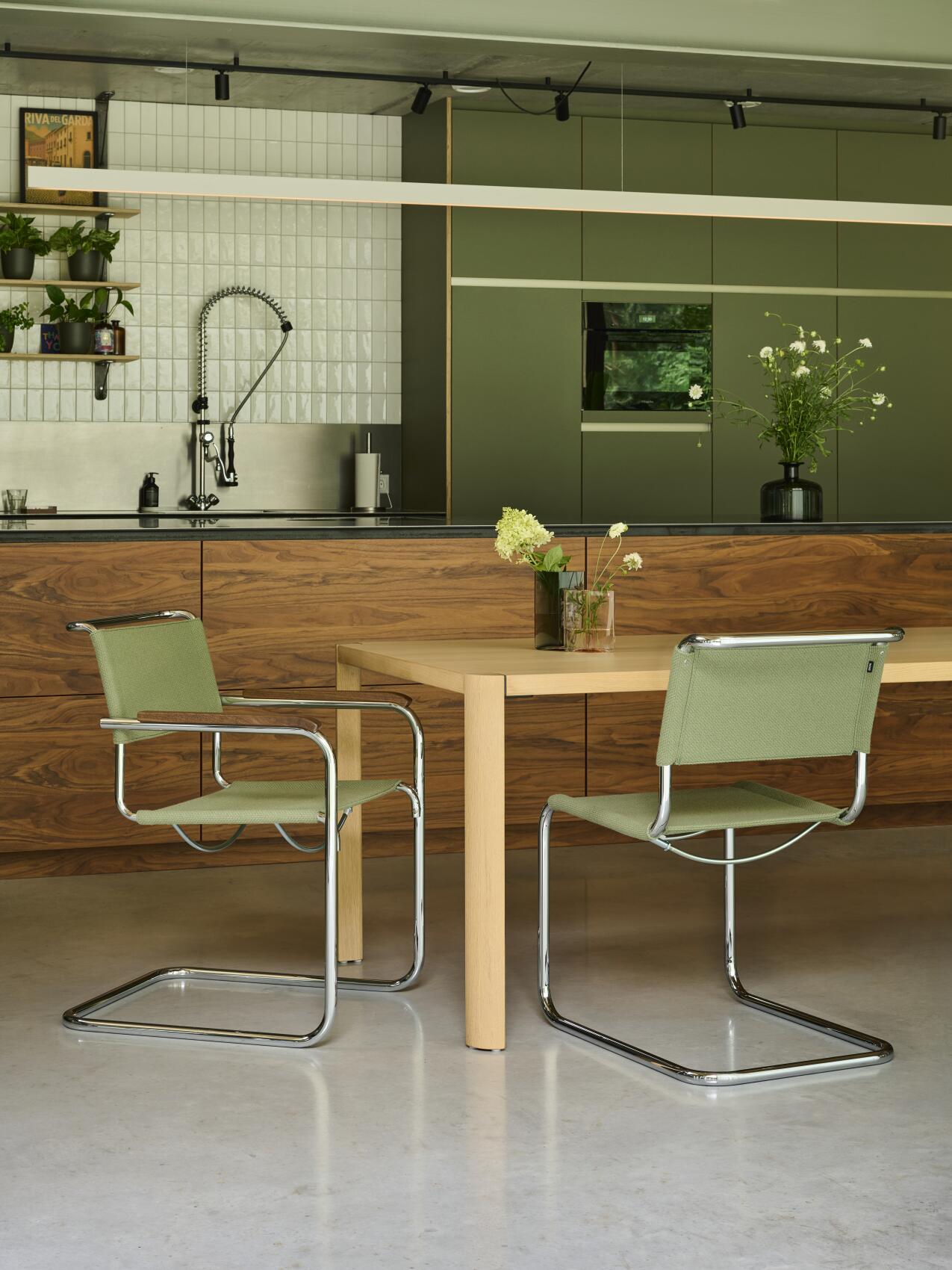 S 34 V cantilever chair fra Thonet