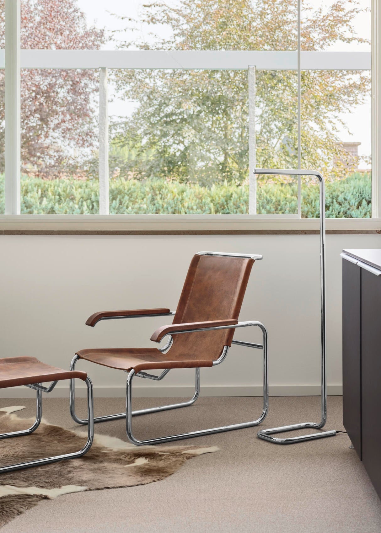 S 35 LV lænestol, brown cowhide fra Thonet - 2 - Jacobsen Plus