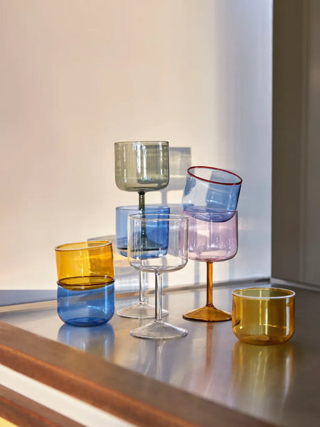 Tint Wine Glass fra Hay - Blue-Clear - Jacobsen Plus