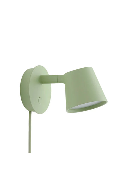 Tip Wall Lamp fra Muuto - Light green - Jacobsen Plus