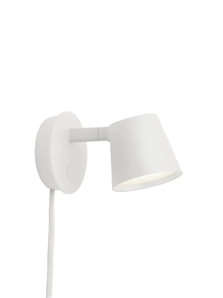 Tip Wall Lamp fra Muuto - White - Jacobsen Plus