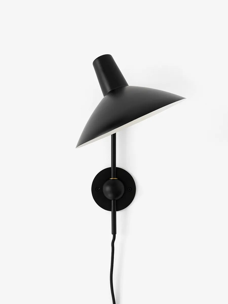 Tripod HM12 Væglampe af Hvidt & Mølgaard