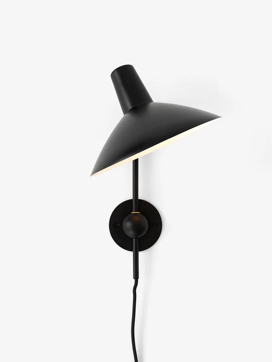 Tripod HM12 Væglampe af Hvidt & Mølgaard