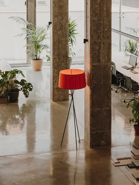 Tripode Gulvlampe fra Santa and Cole, natural (G5) - 3 - Jacobsen Plus
