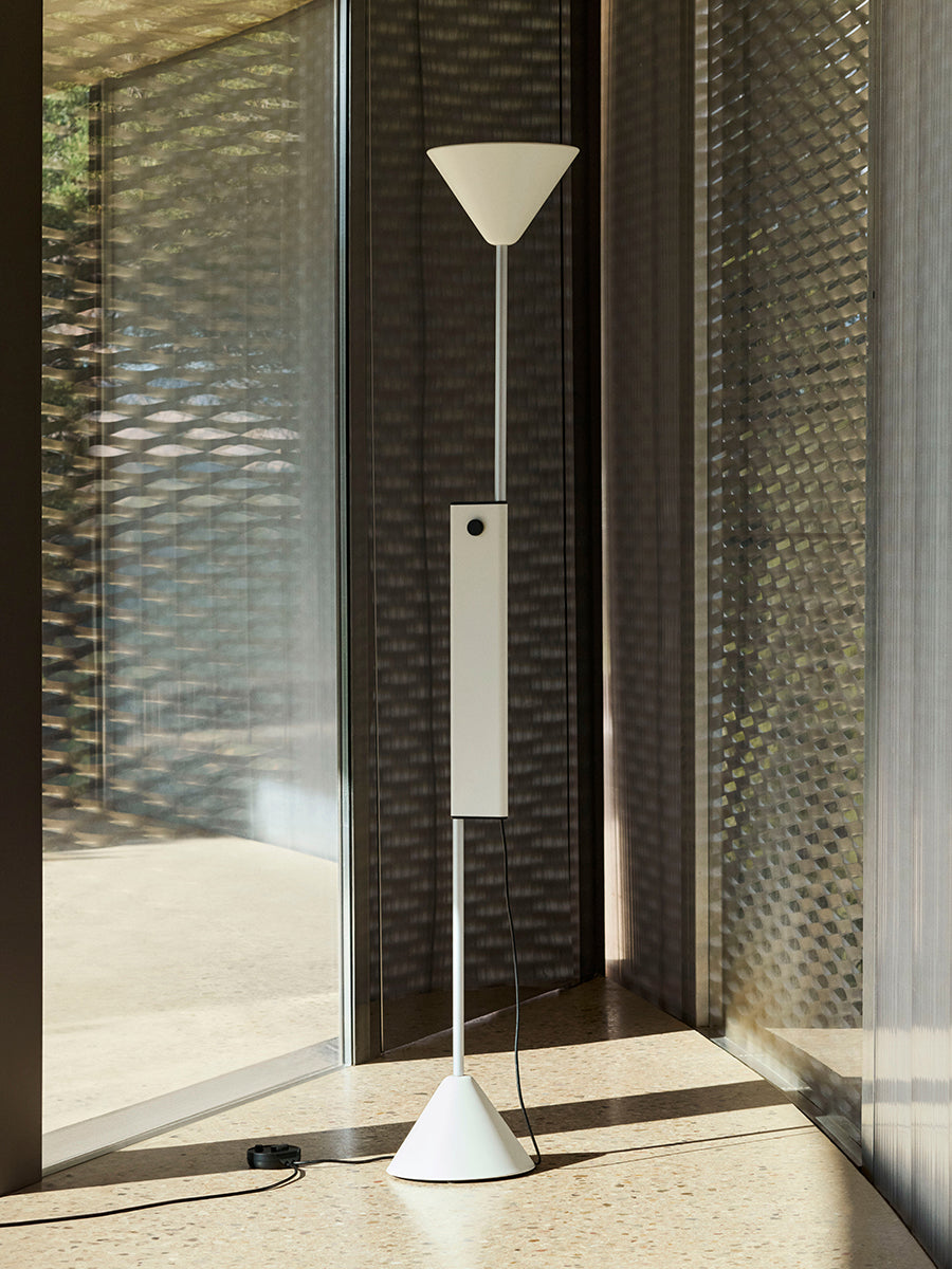 Twist Floor Lamp fra Hay - 2 - Jacobsen Plus