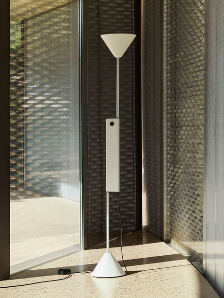 Twist Floor Lamp fra Hay - 2 - Jacobsen Plus