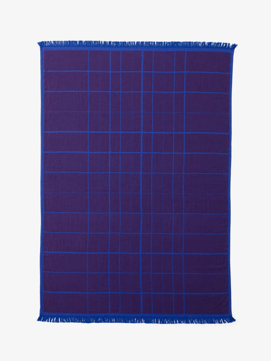 Untitled Throw Plaid AP10 fra &Tradition - Electric blue - Jacobsen Plus