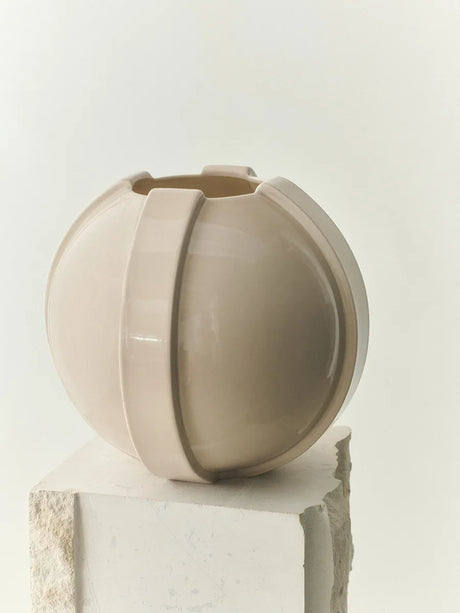 Vinci Vase 02, ivory fra Louise Roe - 2 - Jacobsen Plus