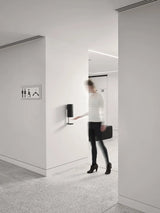 Sensorstyret håndsprit- og sæbedispenser, vægmonteret i sort fra VOLA - 3 - Jacobsen Plus