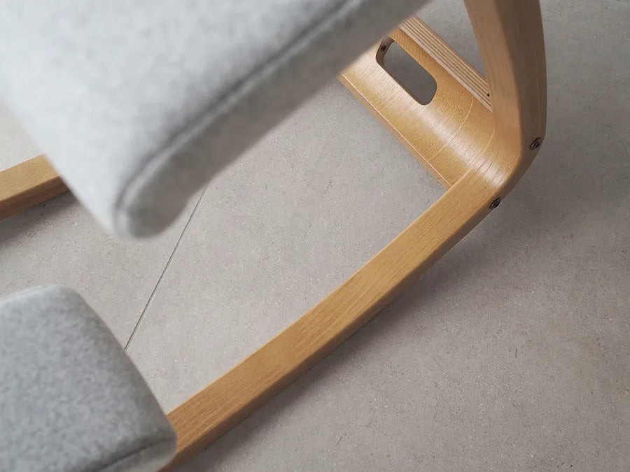 Variable Balans Stol, light brown wood fra Variér