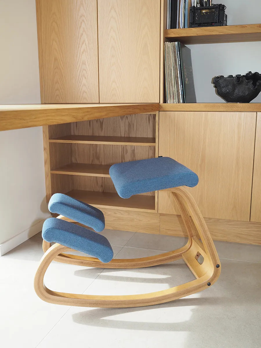 Variable Balans Stol, light brown wood fra Variér