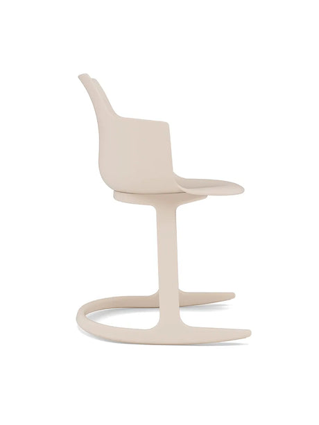 Social Tilt Dining Chair fra Varier - Cream - Jacobsen Plus
