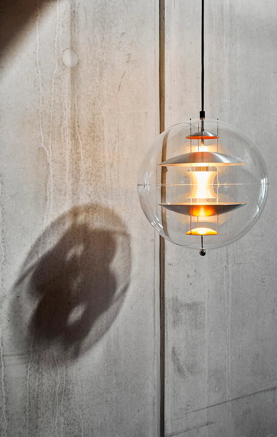 VP Globe, brushed alu Ø40 cm af Verner Panton