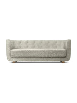 Vilhelm Sofa fra Audo Copenhagen - Fåreskind / Green Tea / Røget eg - Jacobsen Plus