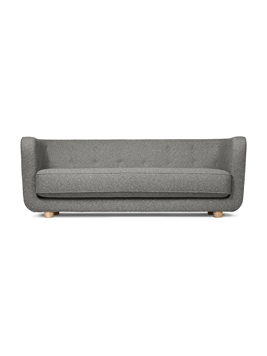 Vilhelm Sofa fra Audo Copenhagen - Stof / Hallingdal 65, 130 / Eg - Jacobsen Plus