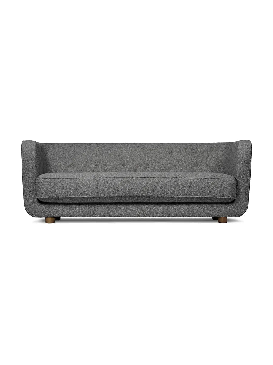 Vilhelm Sofa fra Audo Copenhagen - Stof / Sacho Nara, 002 / Røget eg - Jacobsen Plus