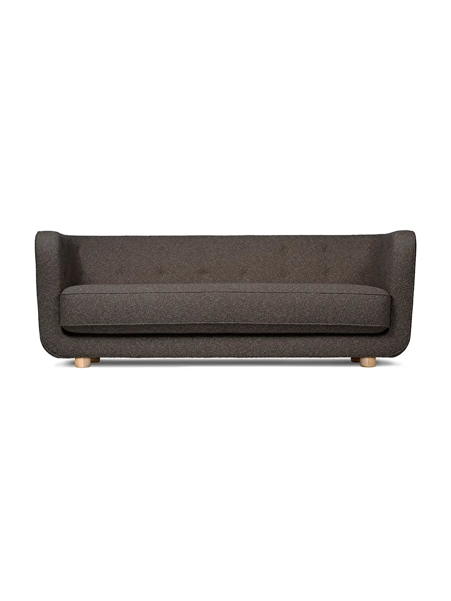 Vilhelm Sofa fra Audo Copenhagen - Stof / Sacho Nara, 003 / Eg - Jacobsen Plus