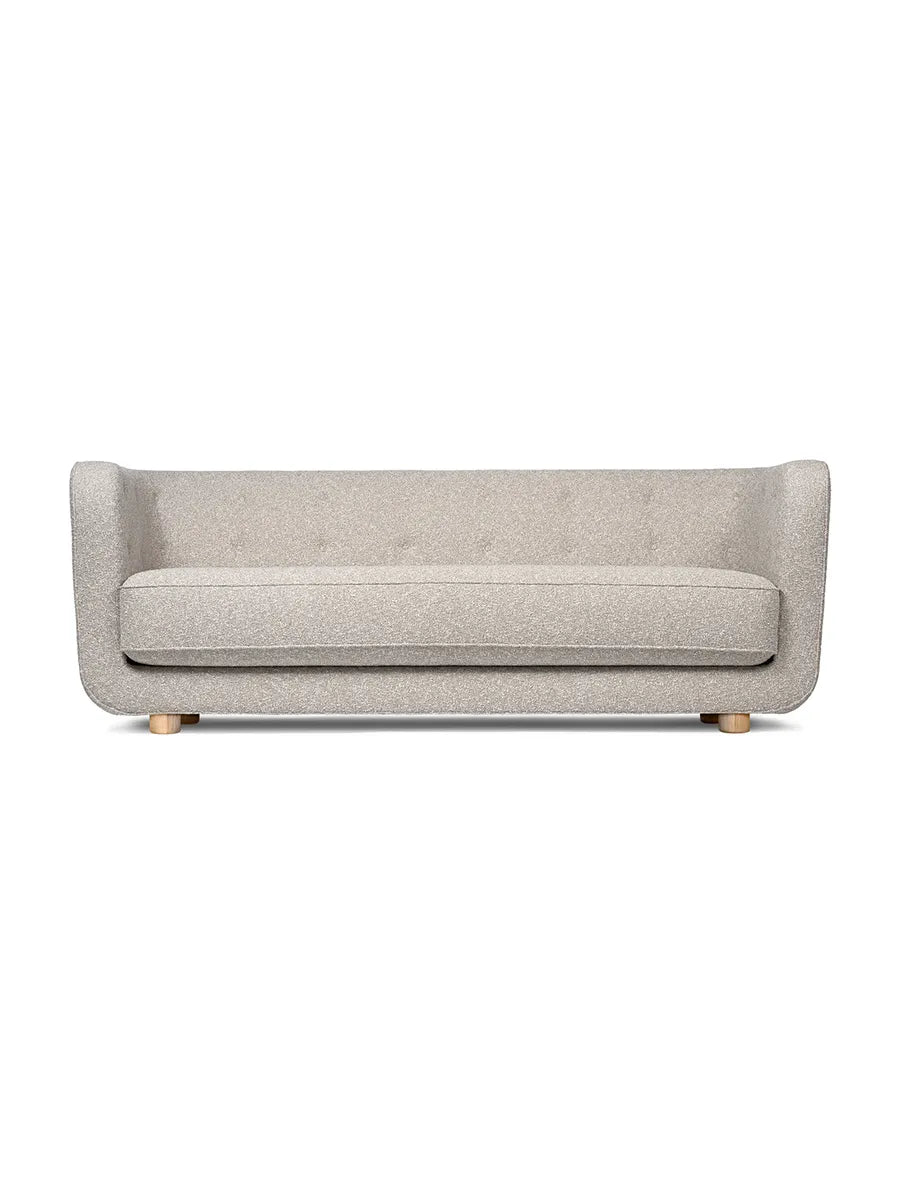 Vilhelm Sofa fra Audo Copenhagen - Stof / Sacho Nara, 007 / Eg - Jacobsen Plus
