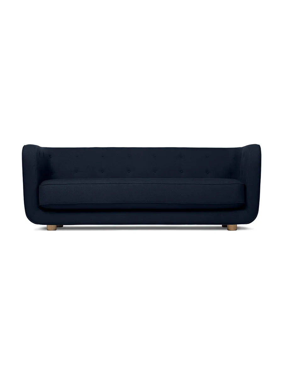 Vilhelm Sofa fra Audo Copenhagen - Stof / Vidar 3, 554 / Røget eg - Jacobsen Plus