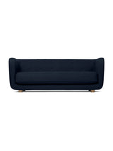 Vilhelm Sofa fra Audo Copenhagen - Stof / Vidar 3, 554 / Røget eg - Jacobsen Plus
