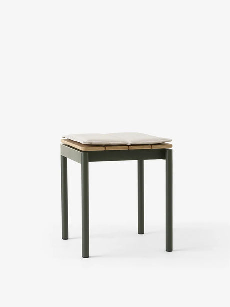 Ville Hynde til AV47 Taburet fra &Tradition - Sunbrella Heritage Papyrus - Jacobsen Plus