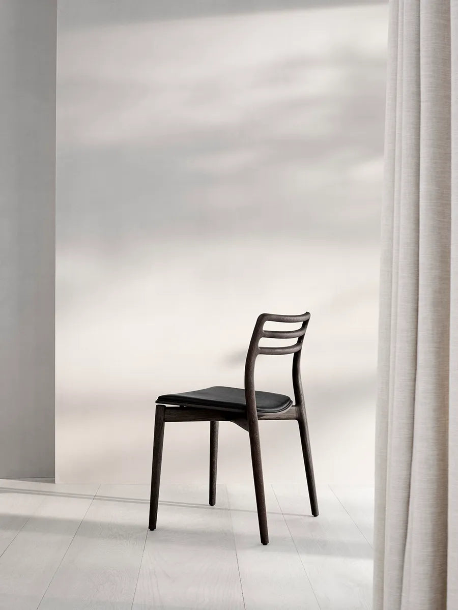 Cabin Stol med lædersæde fra Vipp