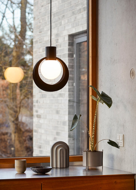 Lunar Pendant fra Woud - 2 - Jacobsen Plus