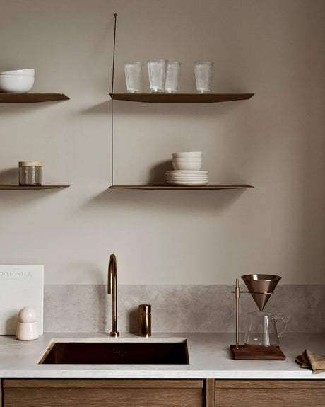 Stedge Shelf, 60 cm fra Woud - Sortlakeret - Jacobsen Plus