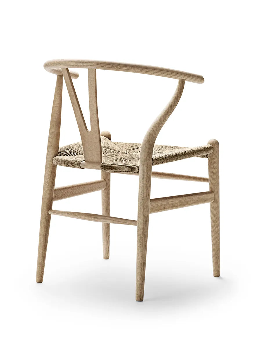 Y-stol CH24, eg sæbe af Hans J. Wegner