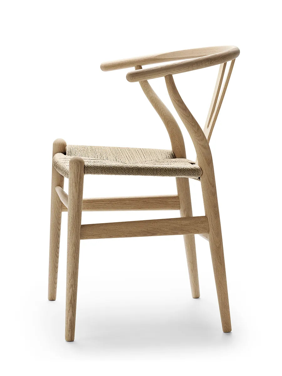 Y-stol CH24, eg sæbe af Hans J. Wegner