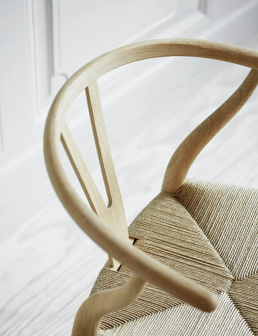Y-stol CH24, eg sæbe af Hans J. Wegner