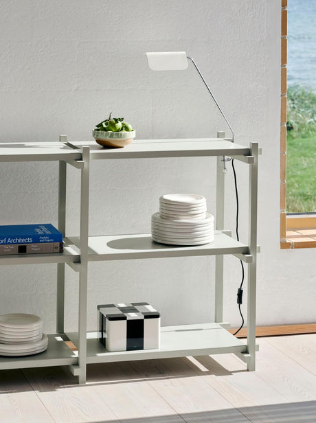 Apex Desk Clip Lamp fra Hay - Pastel Blue - Jacobsen Plus