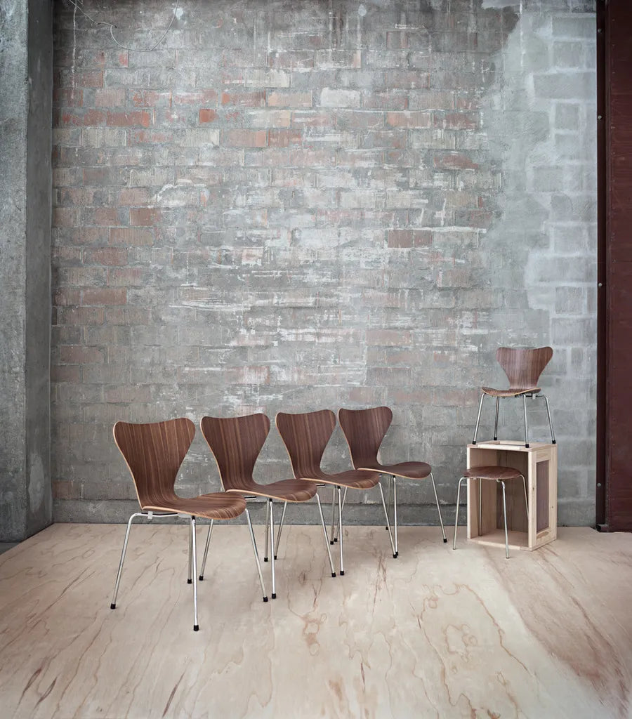 3107 Serie 7 Stol, naturfiner af Arne Jacobsen - 2 - Jacobsen Plus